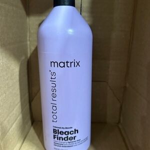 Matrix Total Results Unbreak My Blonde Bleach Finder hair care